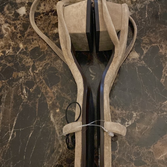 Massimo Dutti Beige Suede Block Heel Sandals With Ankle Strap size 39/7 - Picture 6 of 8